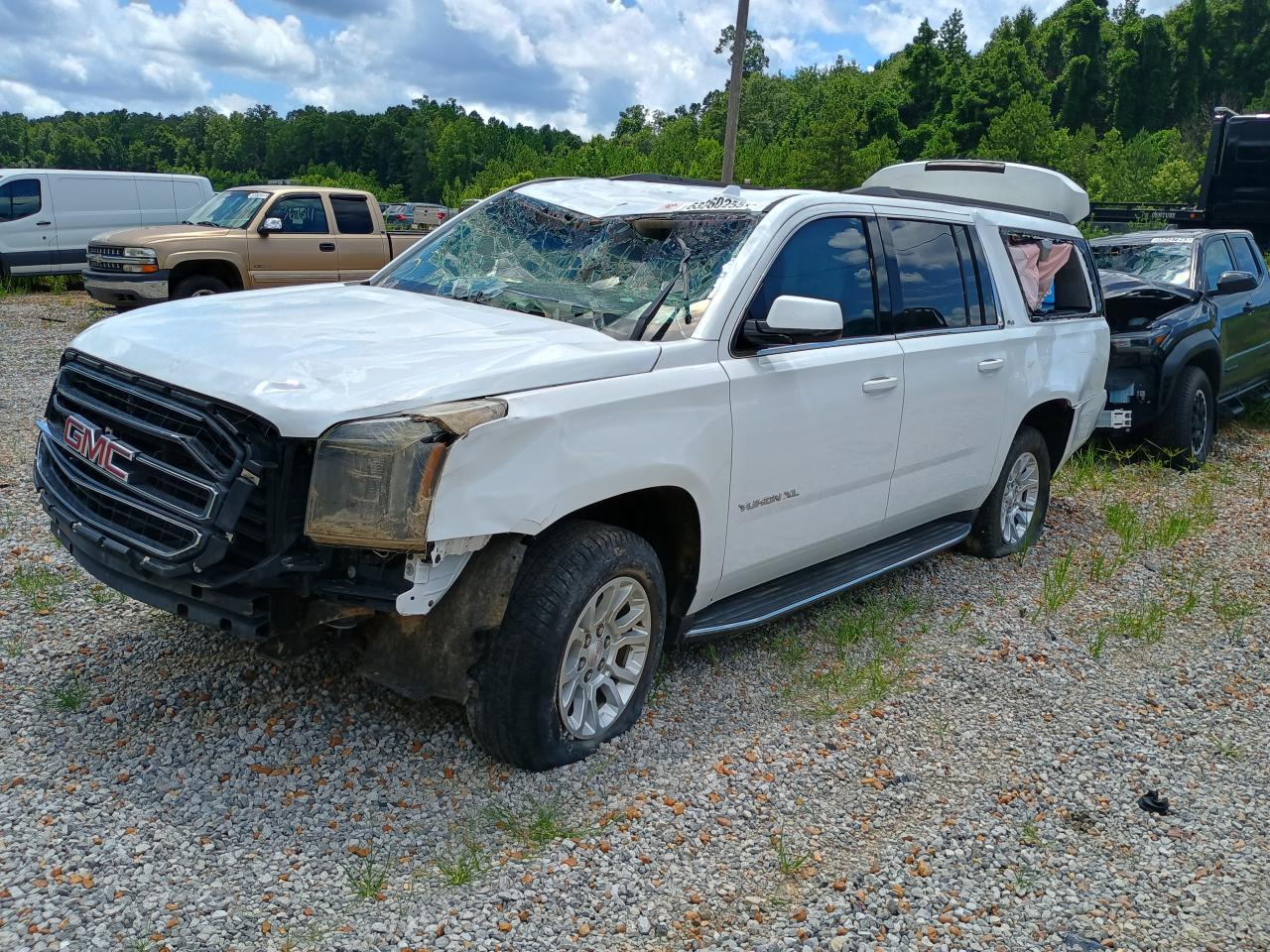 2018 GMC Yukon XL SLE, VIN 1GKS1FKC2JR214201 — Biohazard / chemical