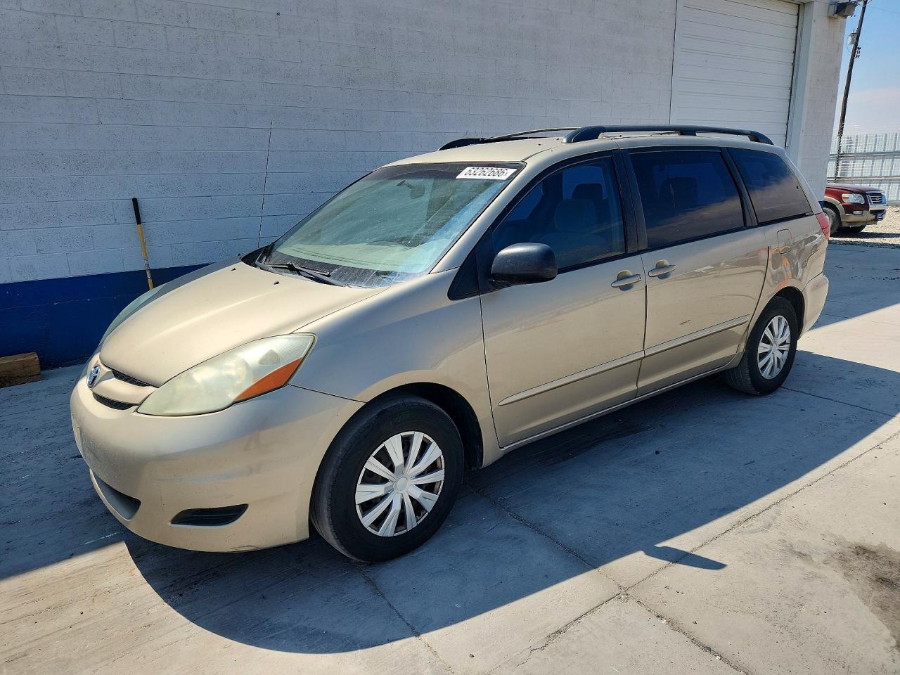 2006 Toyota Sienna LE, VIN 5TDZA23C96S407830 — Minor dents and scratches
