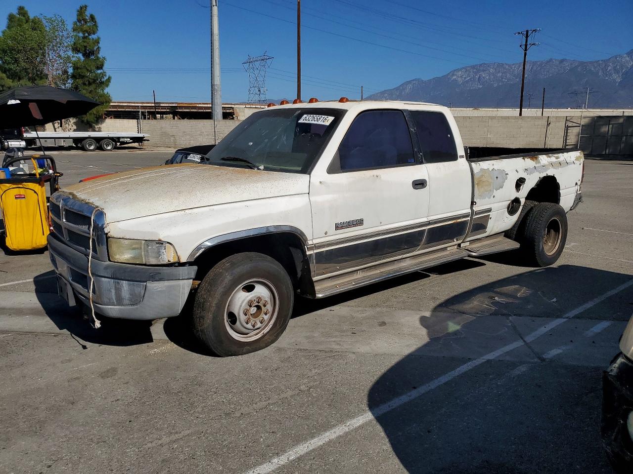 1996 Dodge 3500, VIN 3B7MC33C9TM135026 — Minor dents and scratches