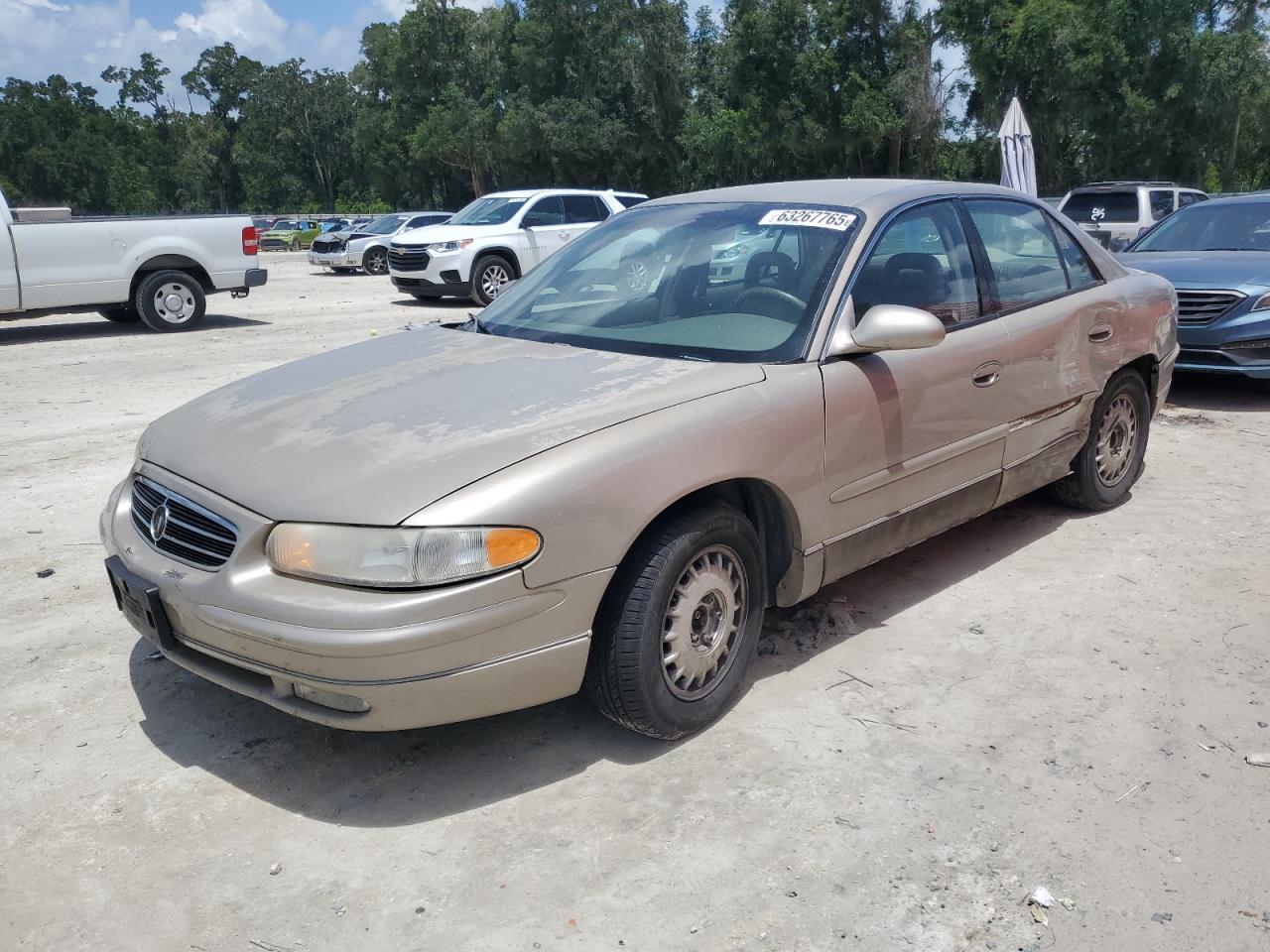 1997 Buick Regal LS, VIN 2G4WB52K5V1448046 — Бок