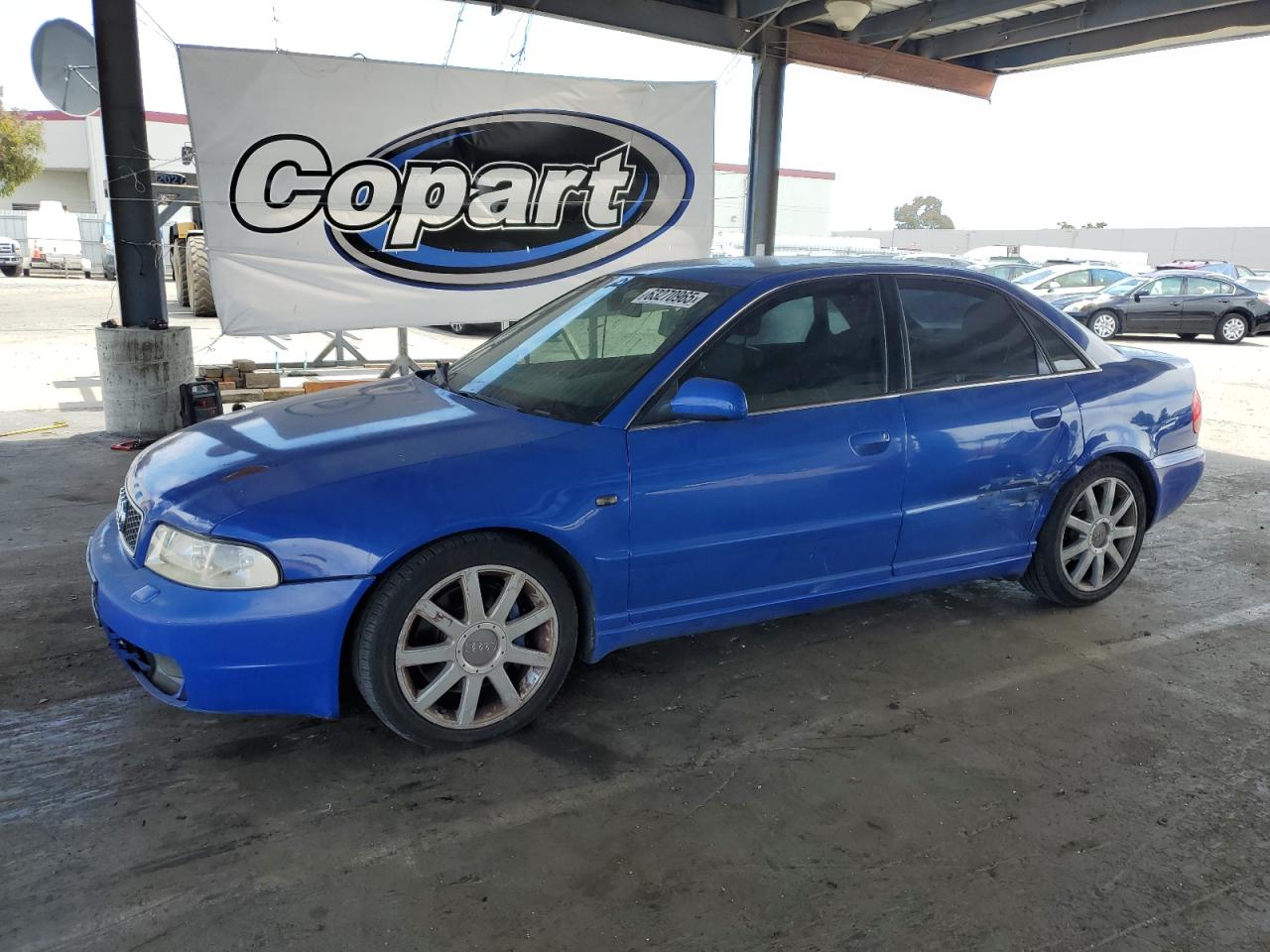 2000 Audi S4, VIN WAUDD68D6YA075563 — Side