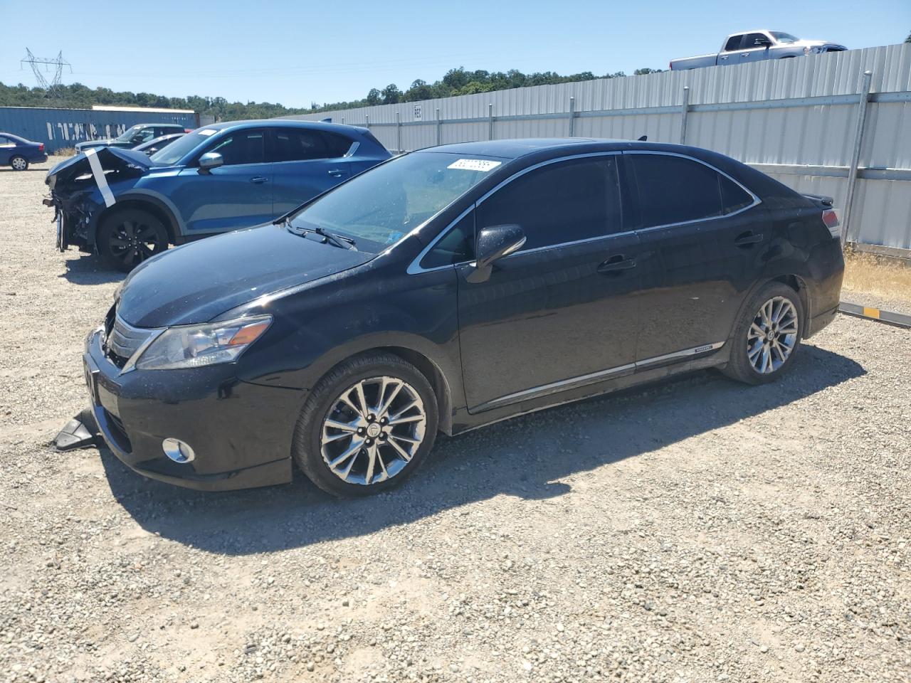 2011 Lexus HS 250h, VIN JTHBB1BA7B2045585 — Перед