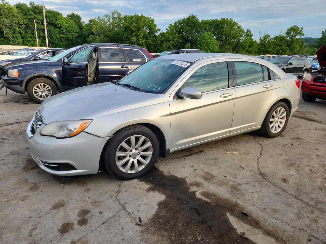 2011 Chrysler 200 Touring, VIN 1C3BC1FG5BN503706 — Перед