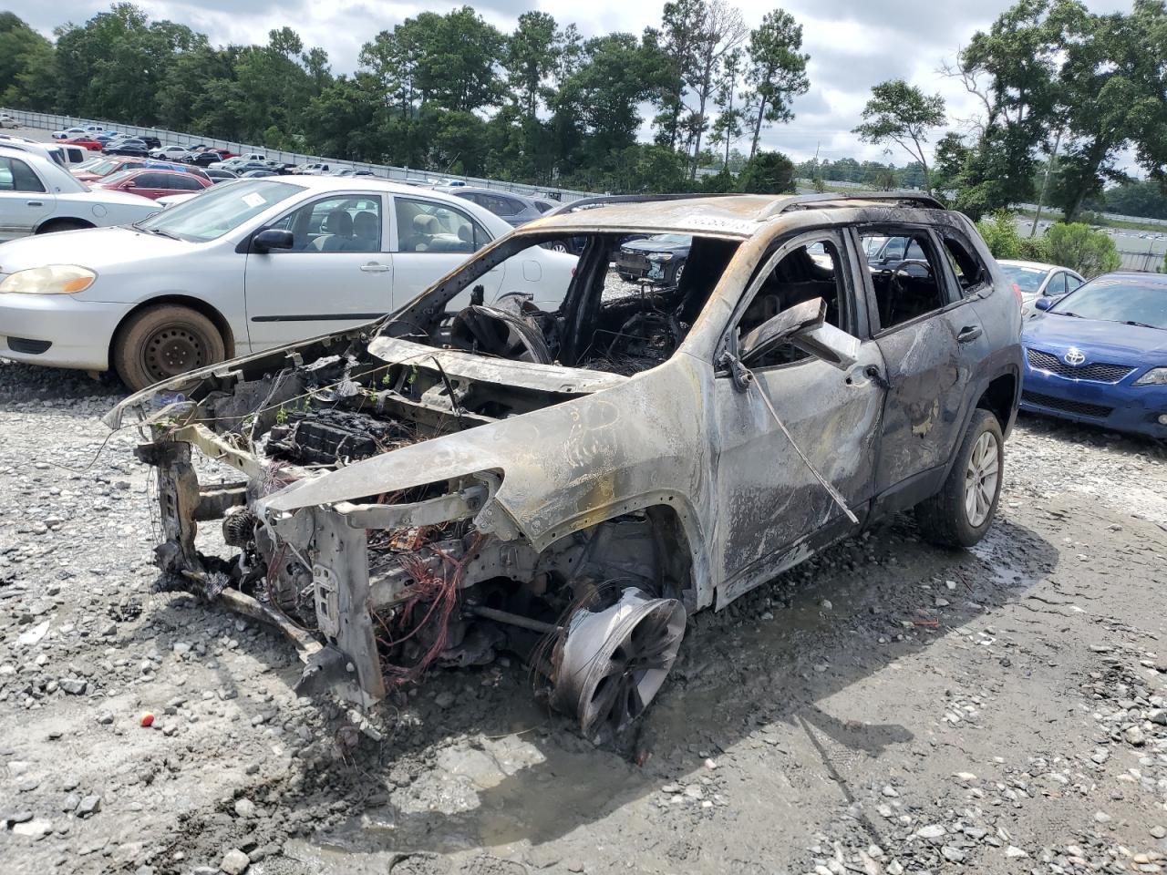 2015 Jeep Cherokee Sport, VIN 1C4PJLAB1FW707126 — Burn