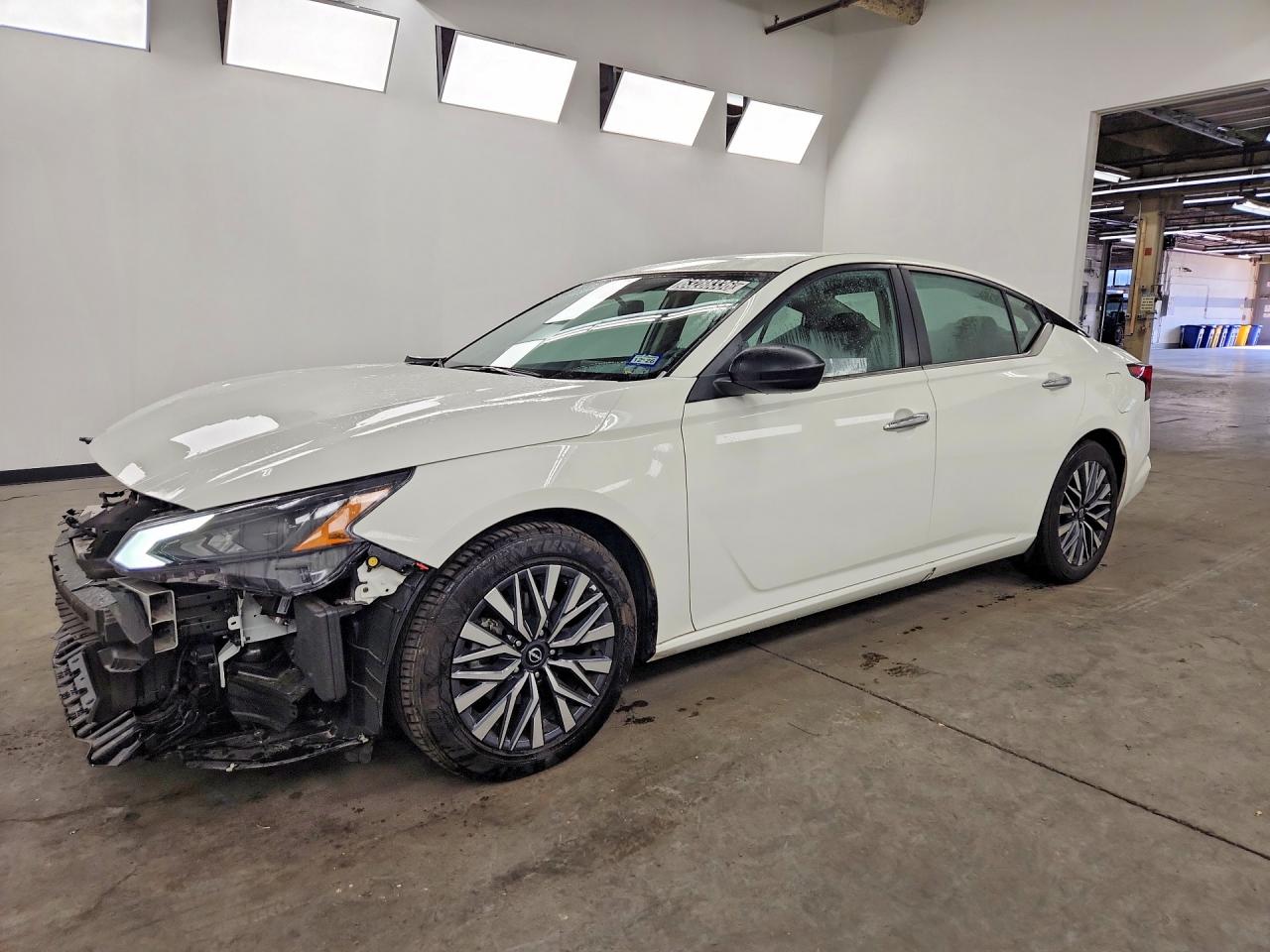 2025 Nissan Altima SV, VIN 1N4BL4DV4SN392800 — Front end