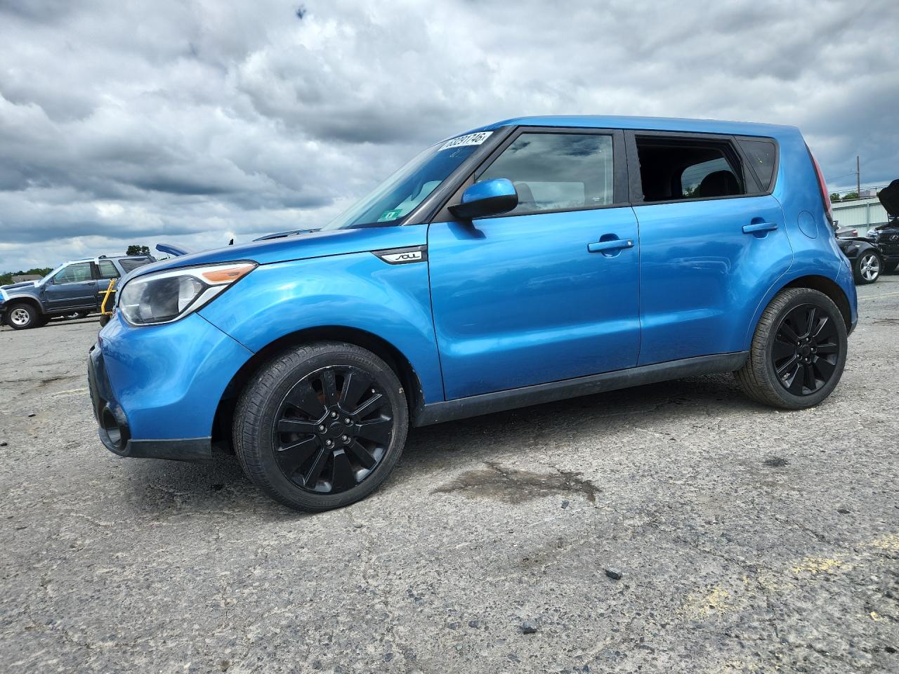 2016 Kia Soul +, VIN KNDJP3A59G7401088 — Side