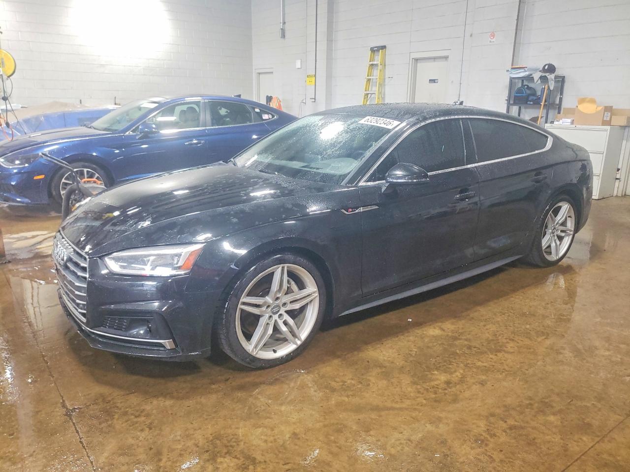 2018 Audi A5 Sportback Prestige, VIN WAUFNCF50JA059400 — Вода / потоп
