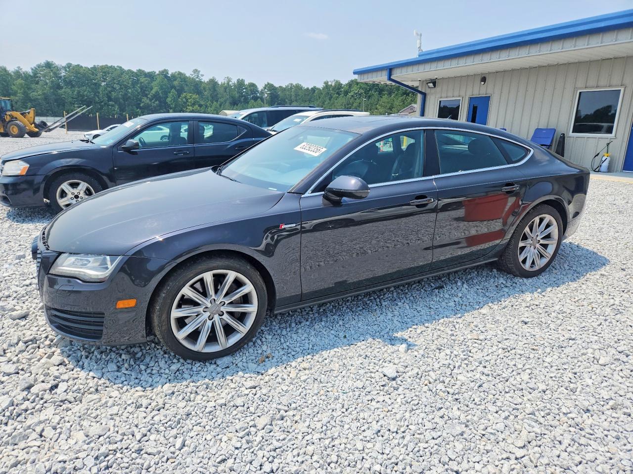 2012 Audi A7 Premium Plus, VIN WAUYGAFC9CN096866 — Перед