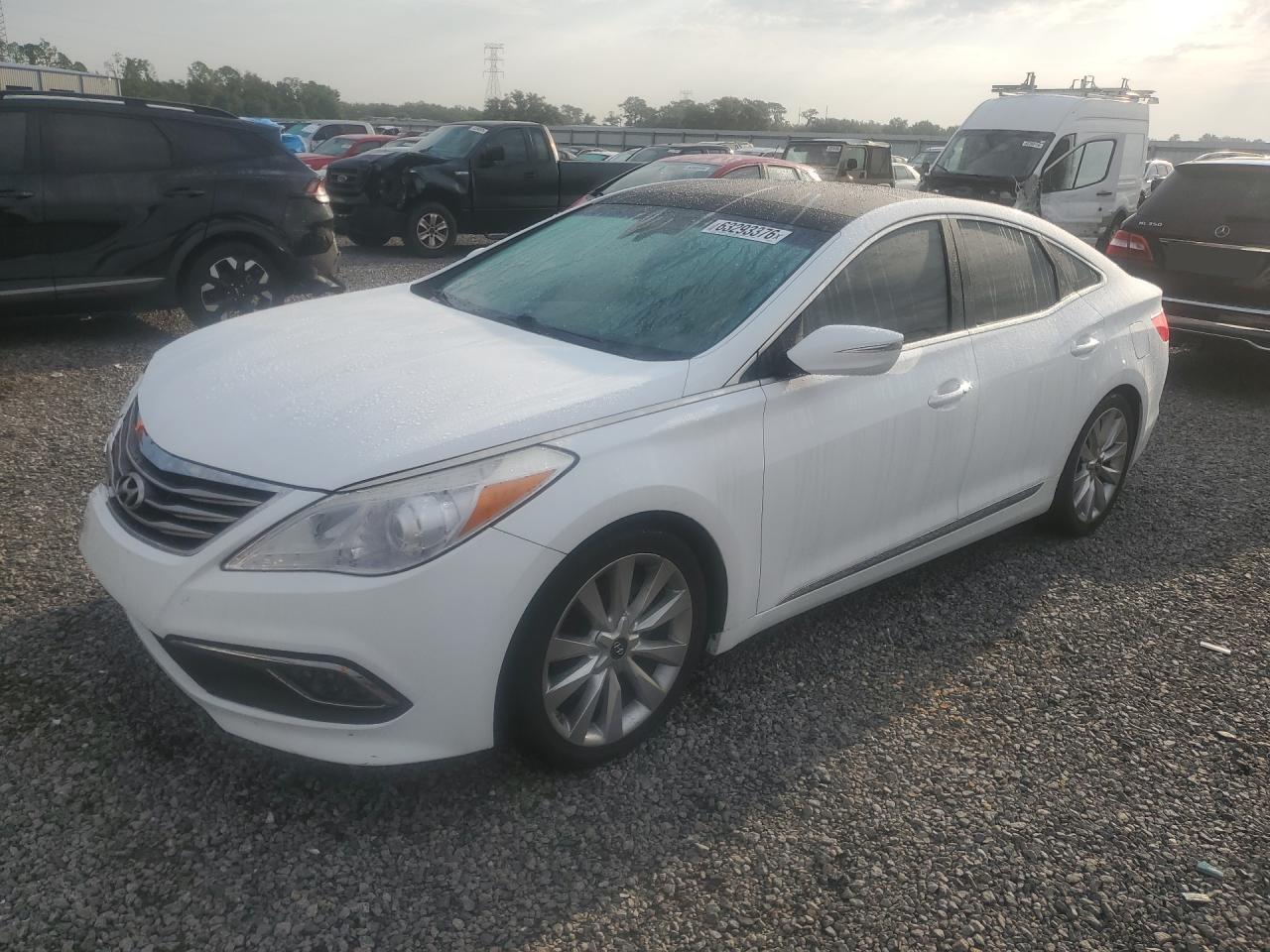 2017 Hyundai Azera Limited, VIN KMHFH4JG5HA590462 — Перед
