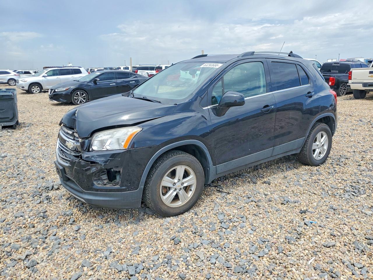 2016 Chevrolet Trax LT, VIN KL7CJPSB1GB573972 — Front end