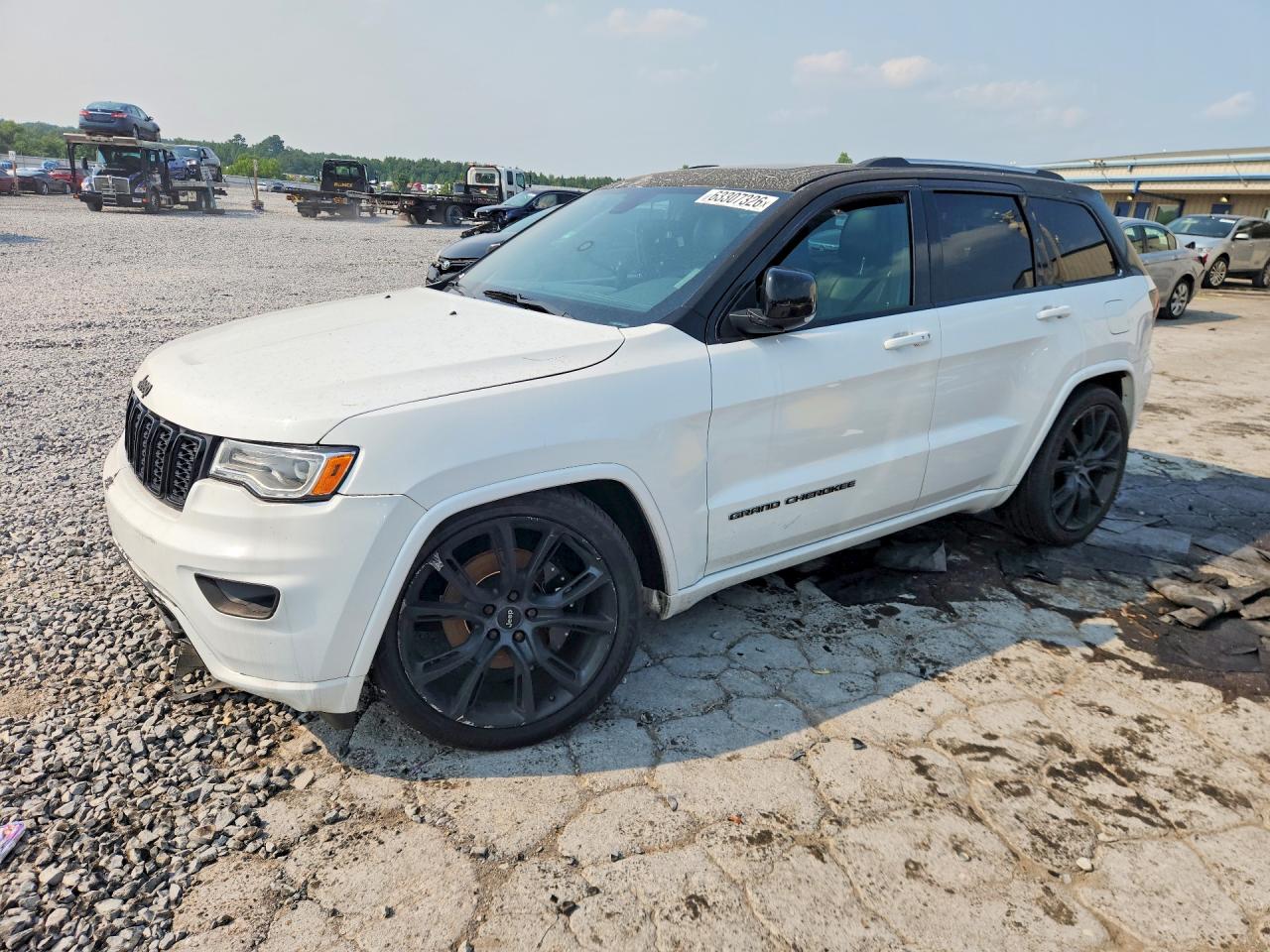 2017 Jeep Grand Cherokee Overland, VIN 1C4RJFCTXHC867090 — Зад