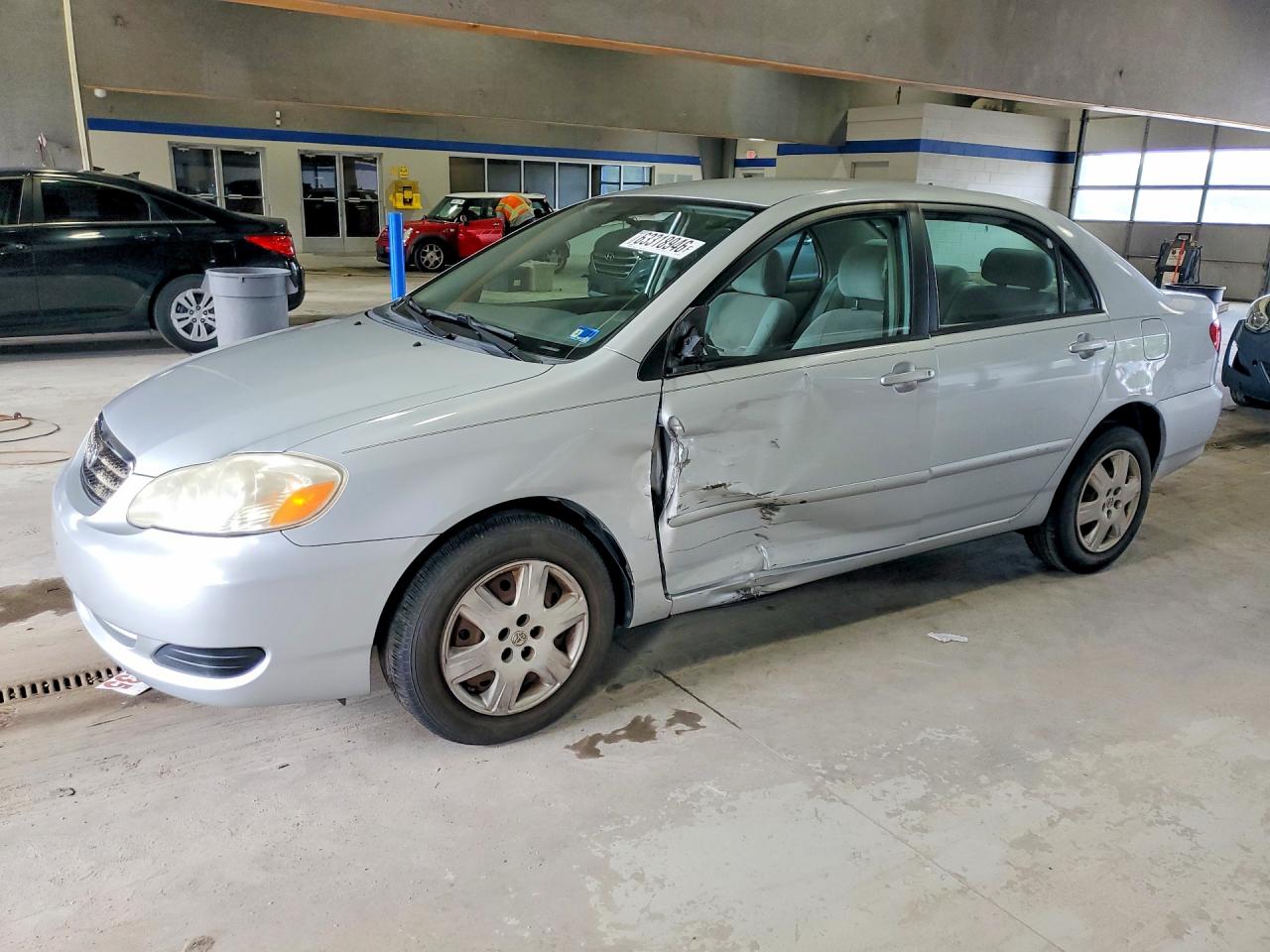 2008 Toyota Corolla S, VIN 2T1BR32EX8C935990 — Бок