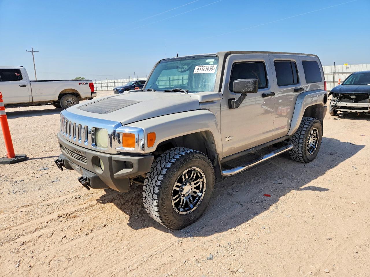 2007 Hummer H3 SUV, VIN 5GTDN13E278230921 — Front end