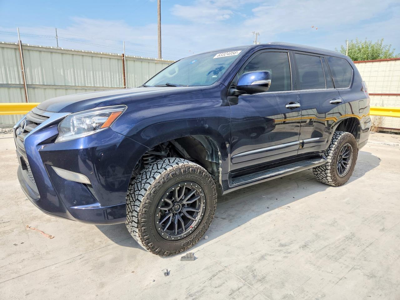 2018 Lexus GX 460 Premium, VIN JTJBM7FX2J5185227 — Minor dents and scratches