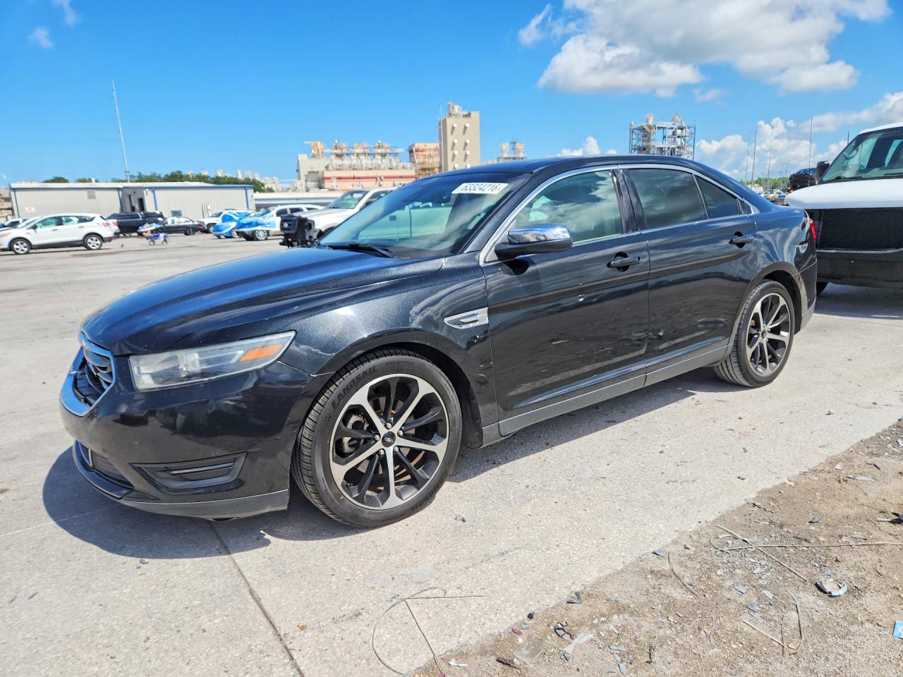 2014 Ford Taurus Limited, VIN 1FAHP2F88EG187094 — Front end