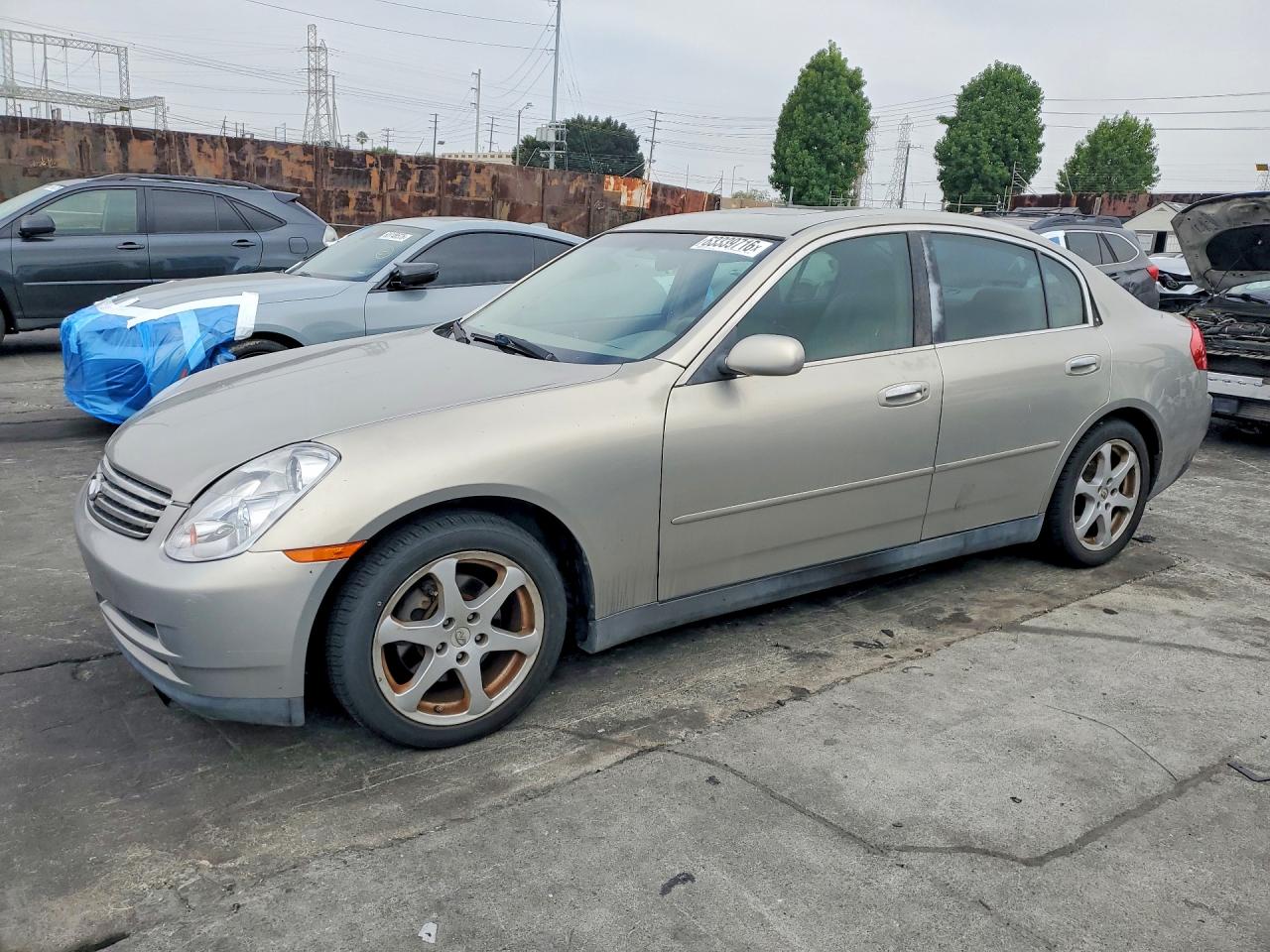 2004 Infiniti G35 w/Leather, VIN JNKCV51E94M108118 — Front end