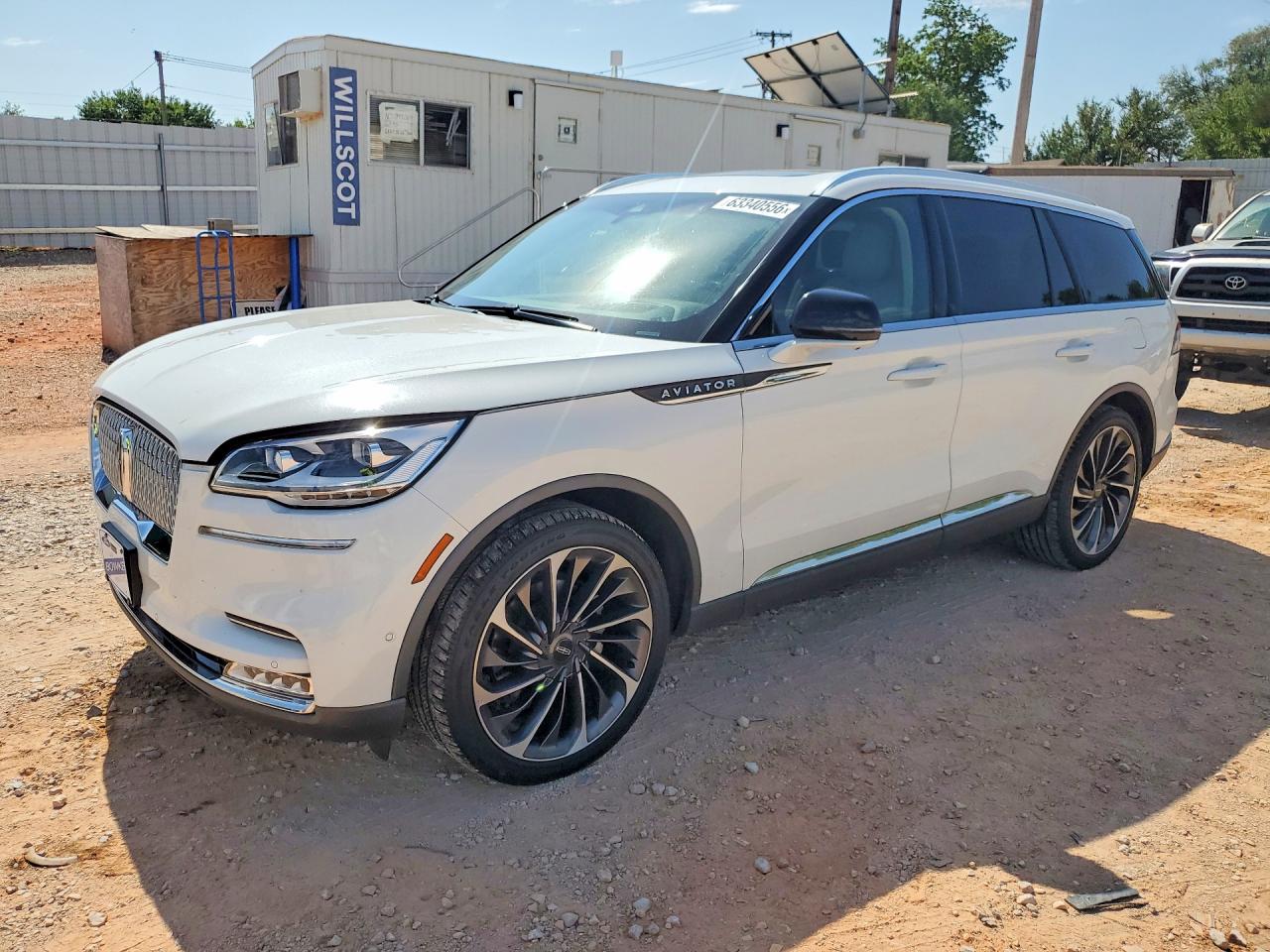 2020 Lincoln Aviator Reserve, VIN 5LM5J7XC9LGL01608 — Град