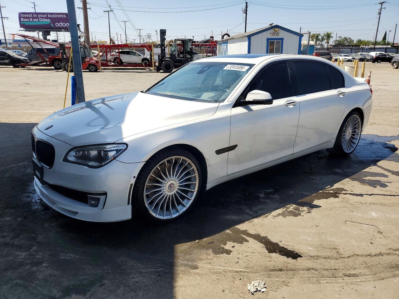 2015 BMW 7 Series 750Li, VIN WBAYE8C55FD136598 — Undercarriage