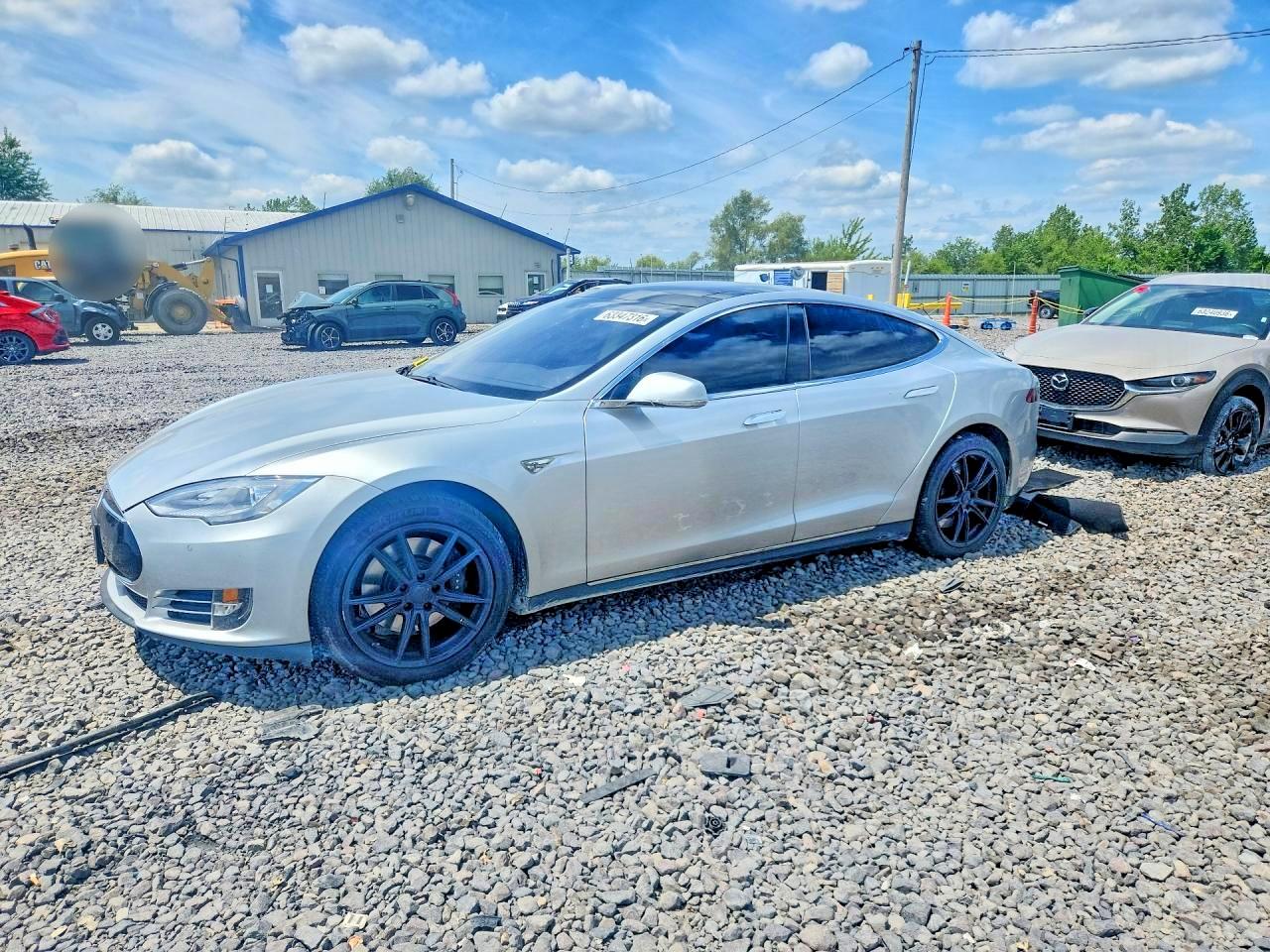 2014 Tesla Model S 60, VIN 5YJSA1H17EFP49928 — Mechanical