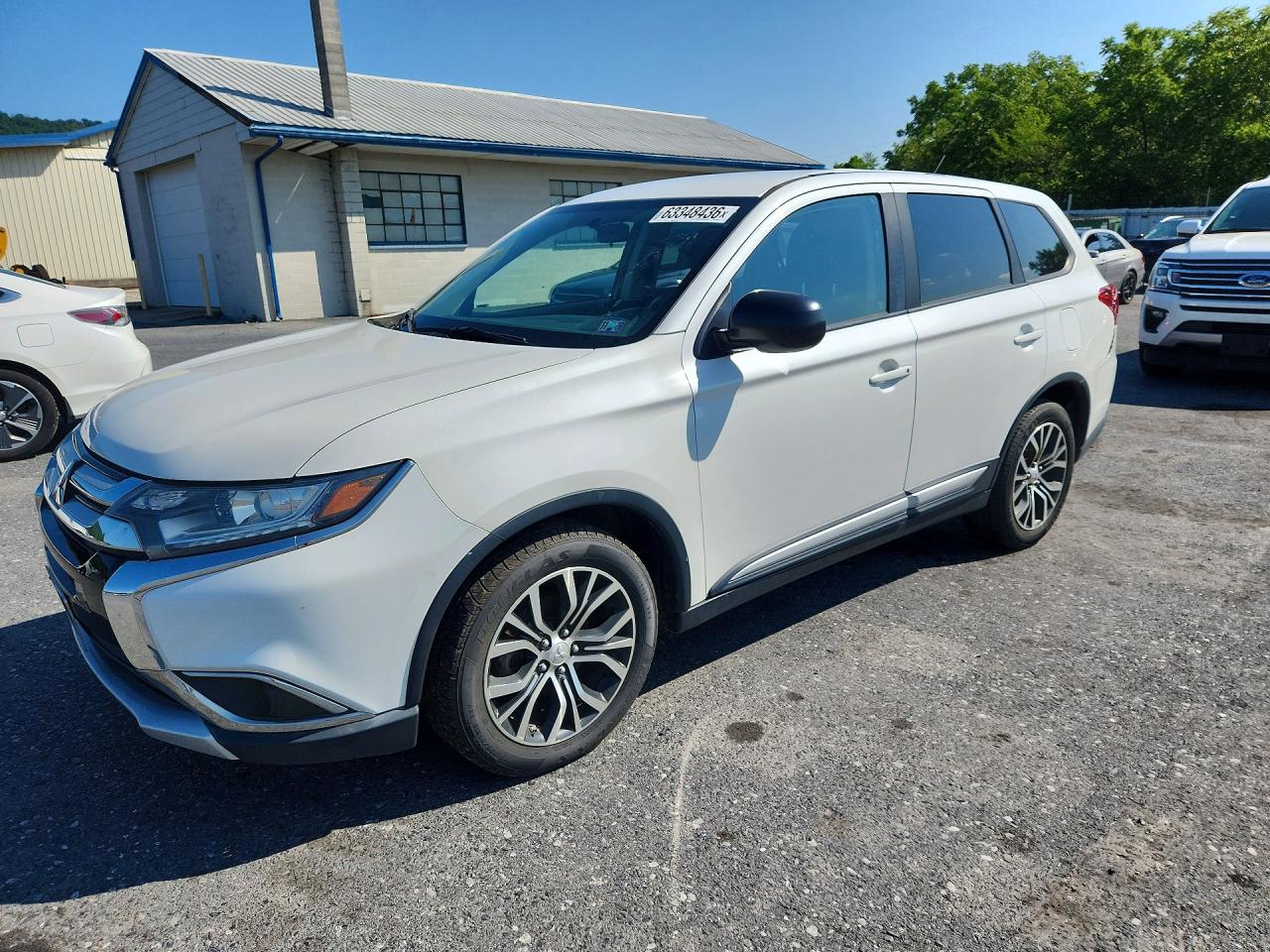 2016 Mitsubishi Outlander ES, VIN JA4AD2A32GZ017203 — Мелкие вмятины и царапины
