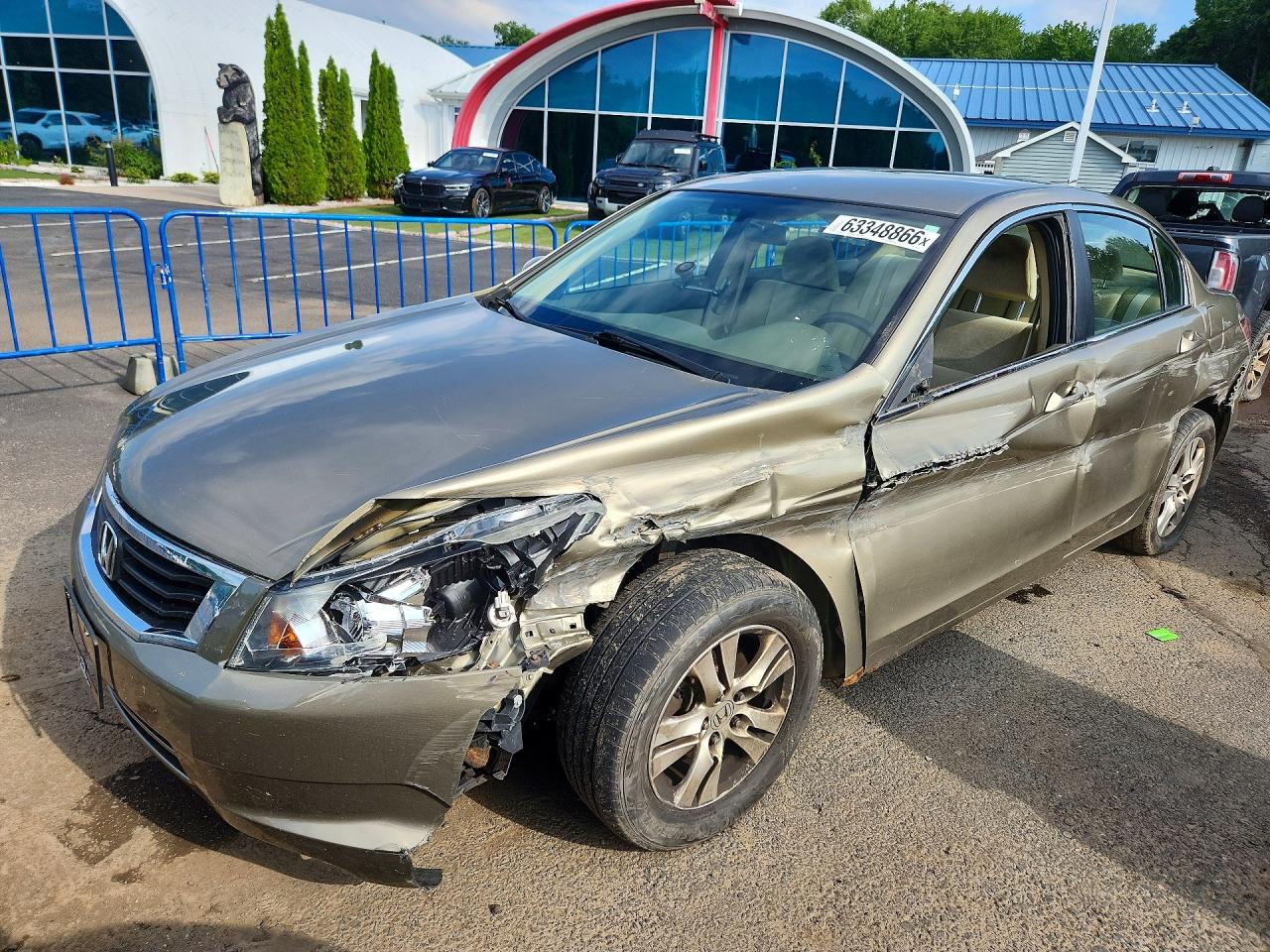 2010 Honda Accord LX-P, VIN 1HGCP2F40AA099334 — Side
