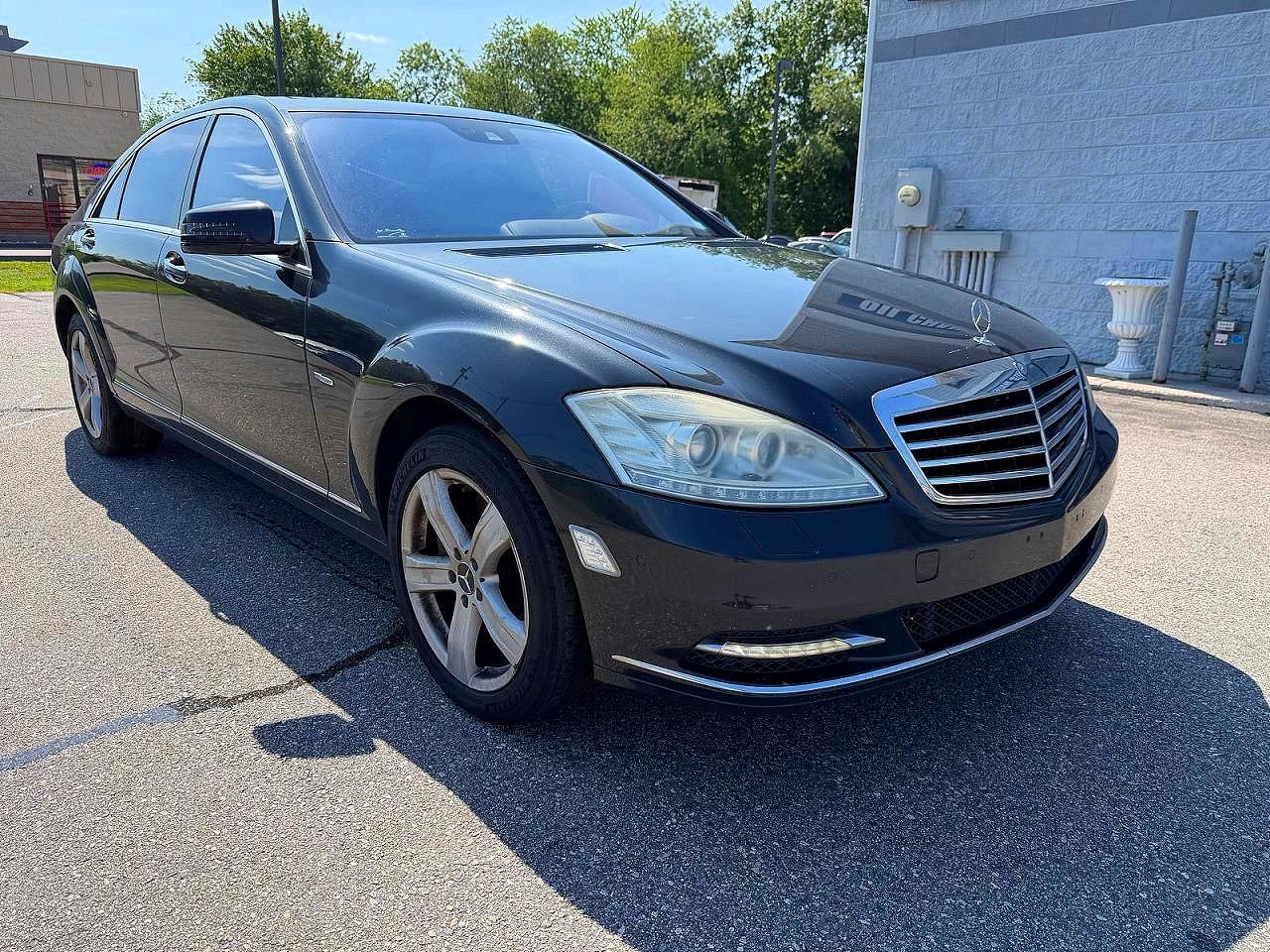 2012 Mercedes-Benz S 550, VIN WDDNG9EB5CA490925 — Normal wear