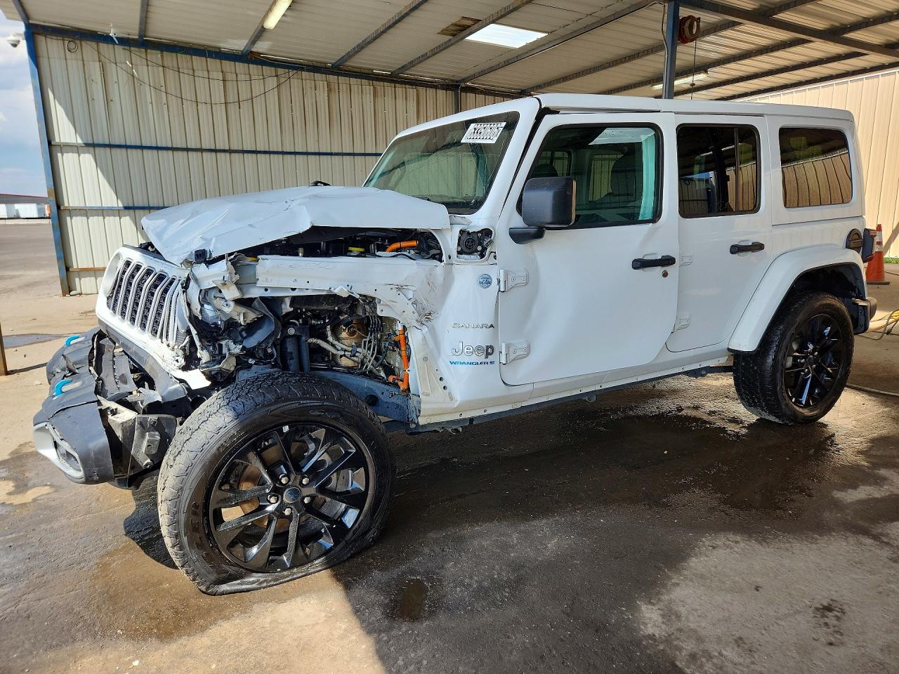2024 Jeep Wrangler Sahara, VIN 1C4RJXP67RW270215 — Front end