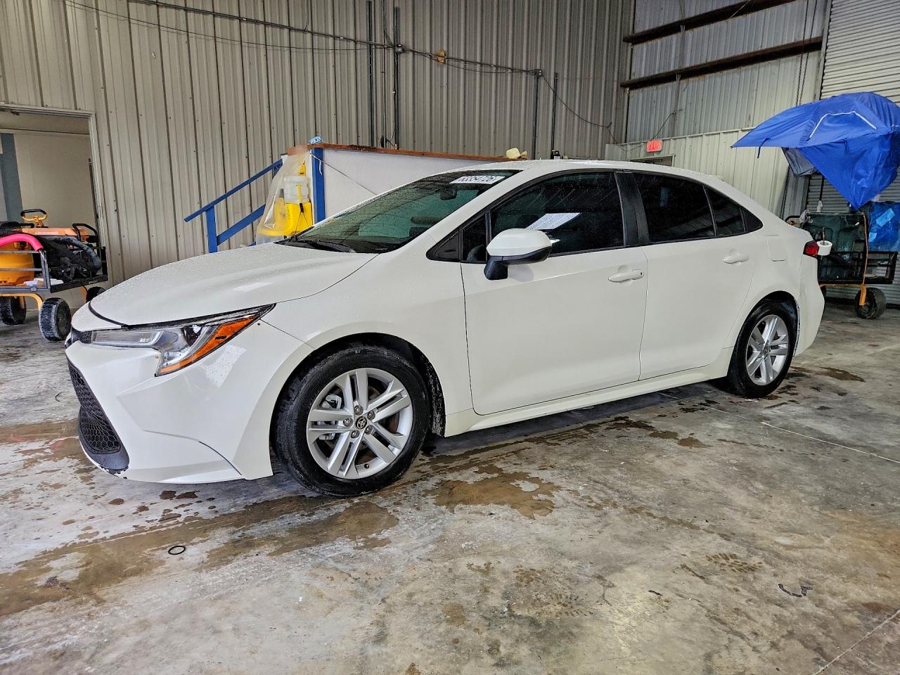 2021 Toyota Corolla LE, VIN 5YFEPMAE9MP236757 — Minor dents and scratches