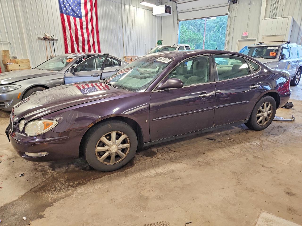 2007 Buick LaCrosse CX, VIN 2G4WC582371116582 — Перед