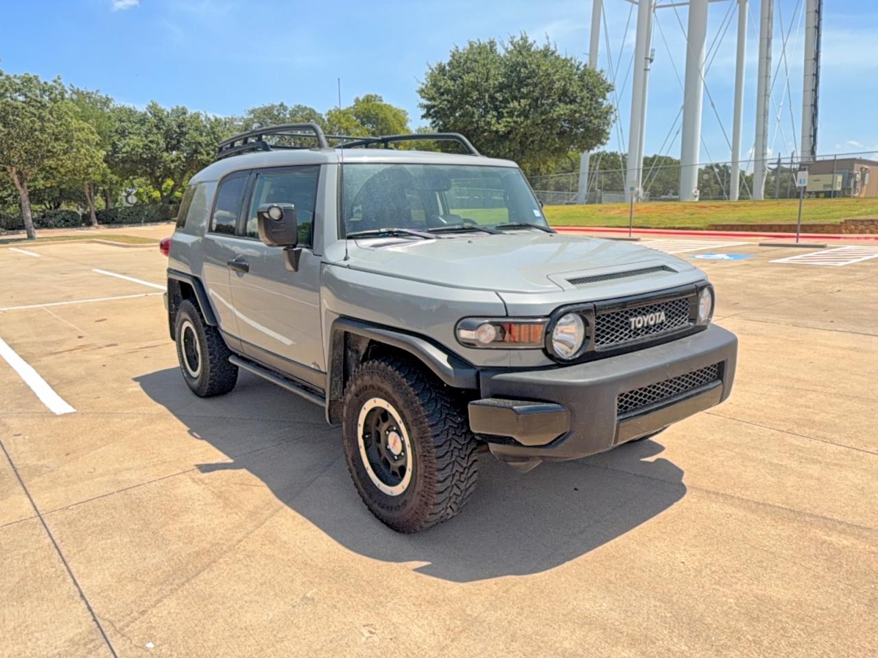 2013 Toyota FJ Cruiser, VIN JTEBU4BF7DK159058 — Normal wear
