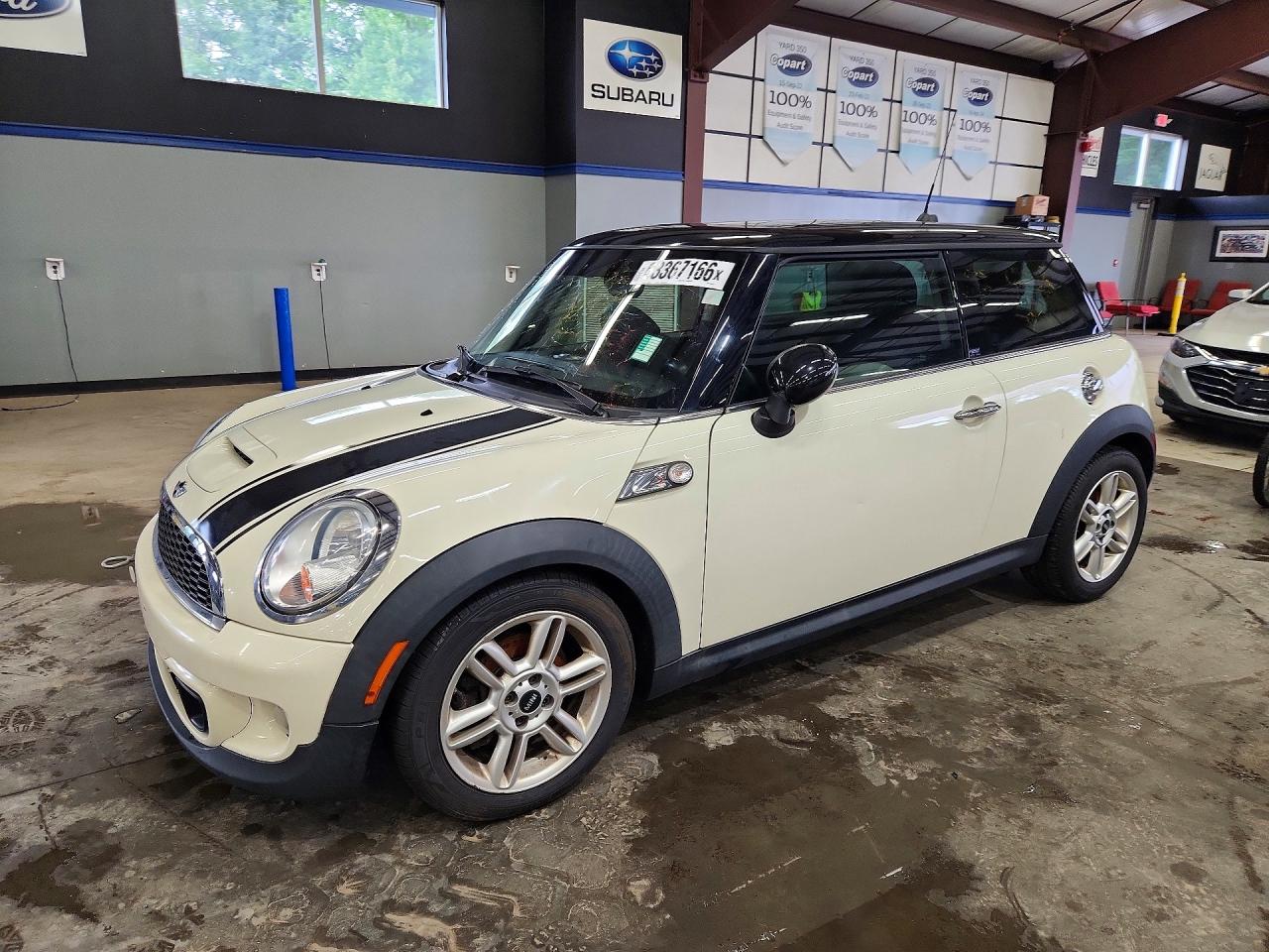 2013 MINI Hardtop S, VIN WMWSV3C58DT394657 — Minor dents and scratches