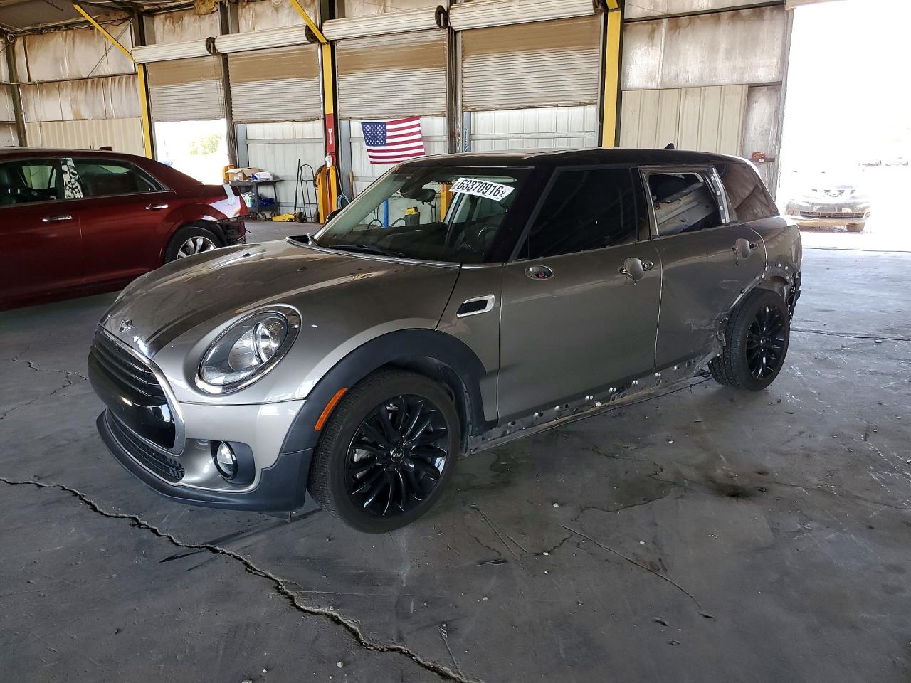 2019 MINI Clubman Cooper, VIN WMWLN5C52K2G82258 — Side