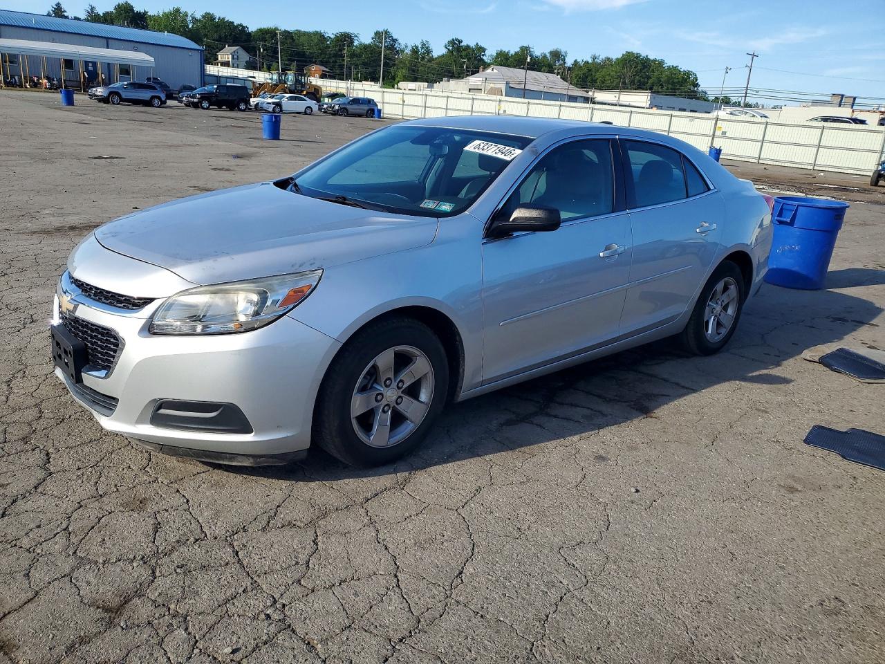 2015 Chevrolet Malibu LS, VIN 1G11B5SL6FU143340 — Front end