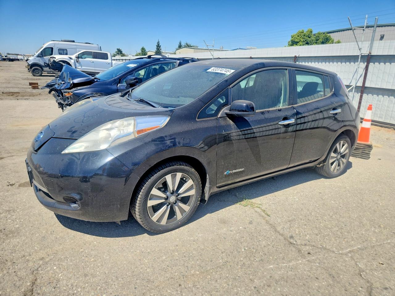 2015 Nissan LEAF SV, VIN 1N4AZ0CP8FC316620 — Minor dents and scratches