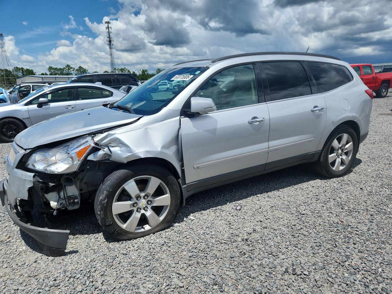 2009 Chevrolet Traverse LTZ, VIN 1GNEV33DX9S101918 — Front end