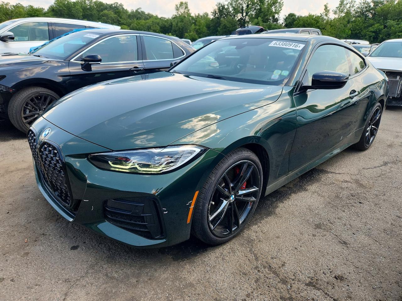 2021 BMW 4 Series M440i xDrive, VIN WBA13AR09MCH19725 — Бок