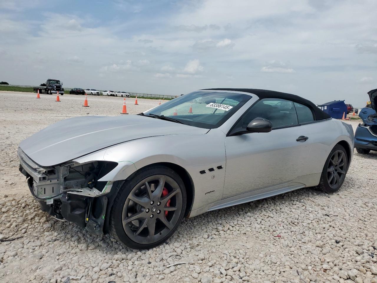 2012 Maserati GranTurismo Sport, VIN ZAM45MMA2C0060925 — Front end