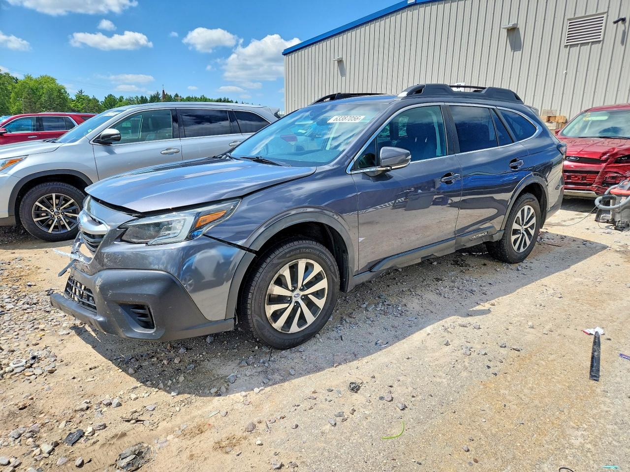 2020 Subaru Outback Premium, VIN 4S4BTACC6L3100288 — Front end