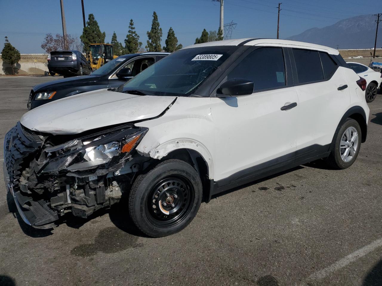 2021 Nissan Kicks S, VIN 3N1CP5BV2ML520551 — Front end