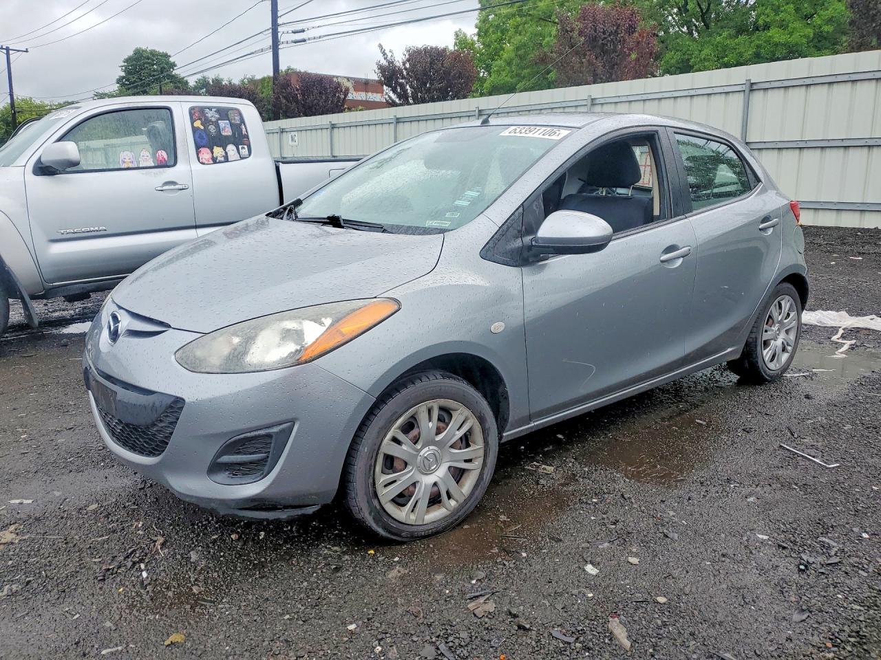 2014 Mazda 2 Sport, VIN JM1DE1KZ1E0176695 — Rear end