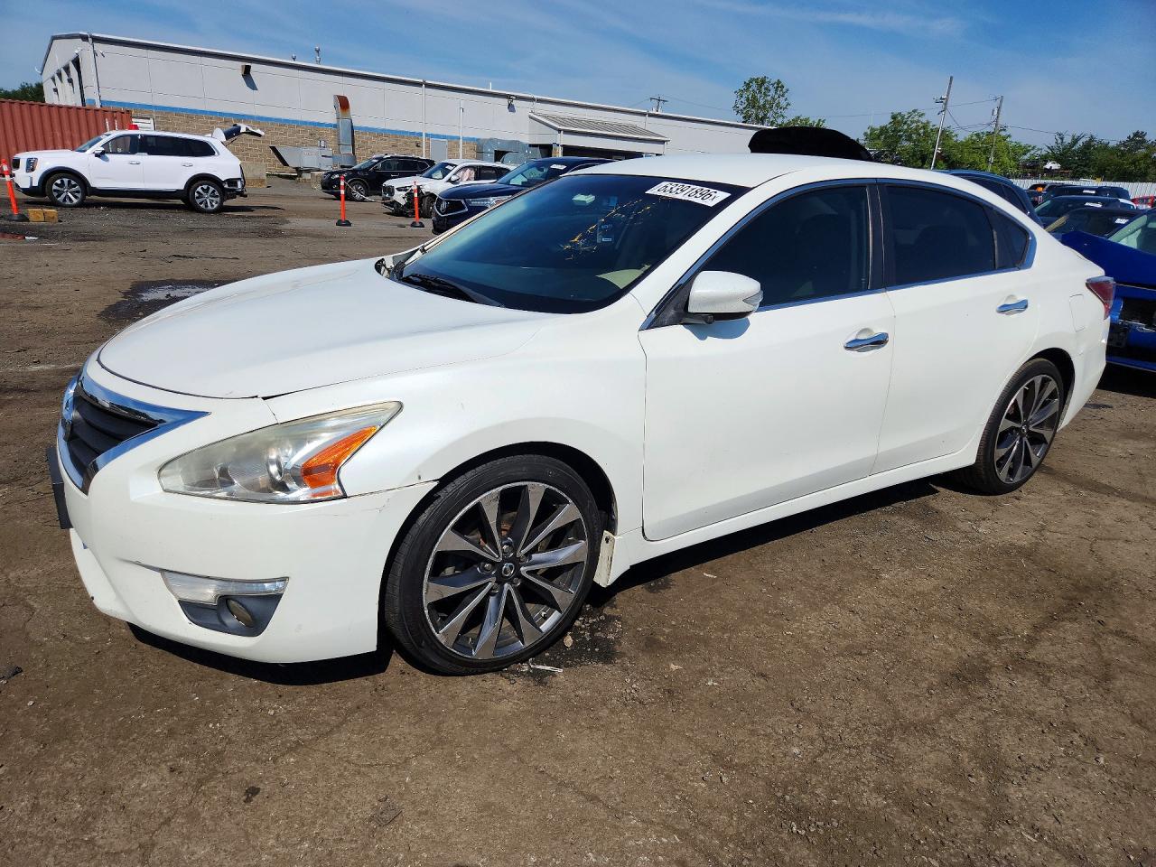 2014 Nissan Altima 2.5, VIN 1N4AL3AP8EN369942 — Water / flood