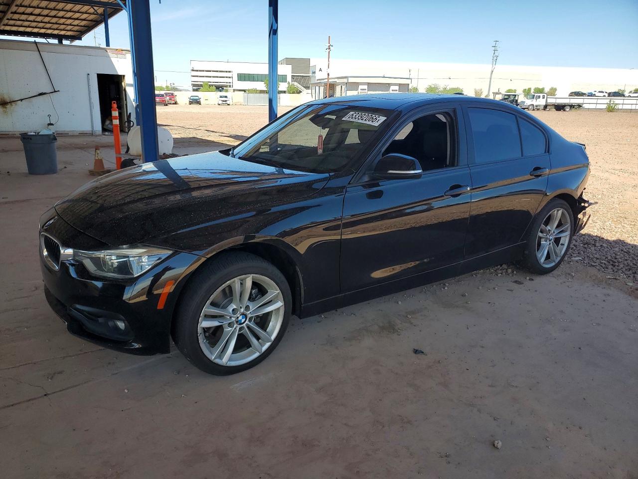 2018 BMW 3 Series 320i, VIN WBA8A9C50JAD26906 — Rear end
