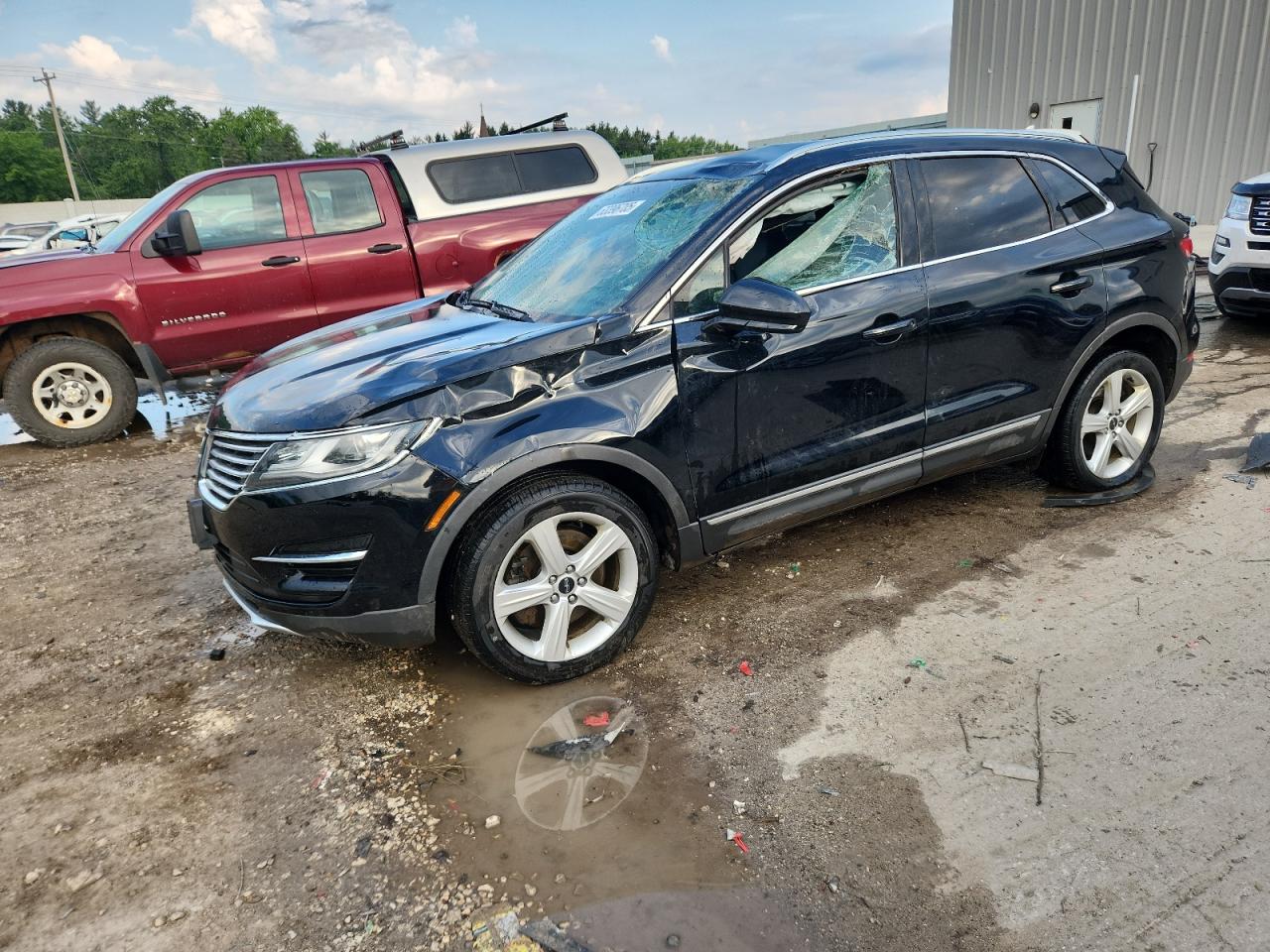 2017 Lincoln MKC Premiere, VIN 5LMCJ1D95HUL31307 — Rollover