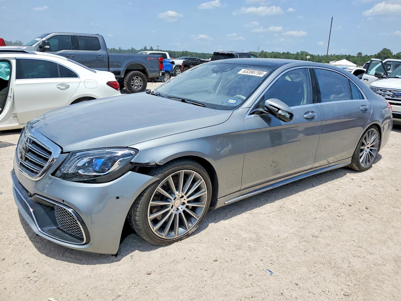 2015 Mercedes-Benz S 550, VIN WDDUG8CB8FA104799 — Front end