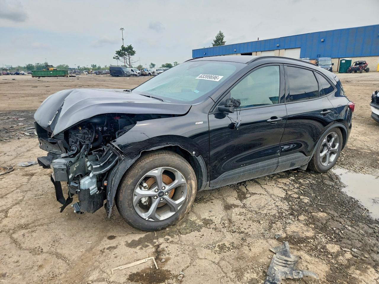 2026 Ford Escape ST-Line, VIN 1FMCU0MN1TUA10195 — Front end