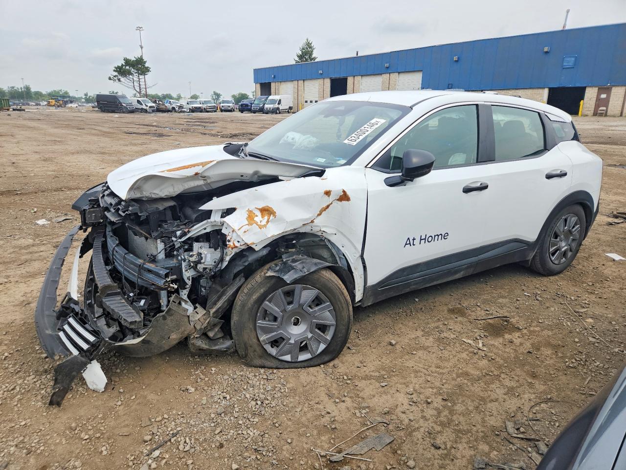 2025 Nissan Kicks S, VIN 3N8AP6BA1SL372451 — Front end