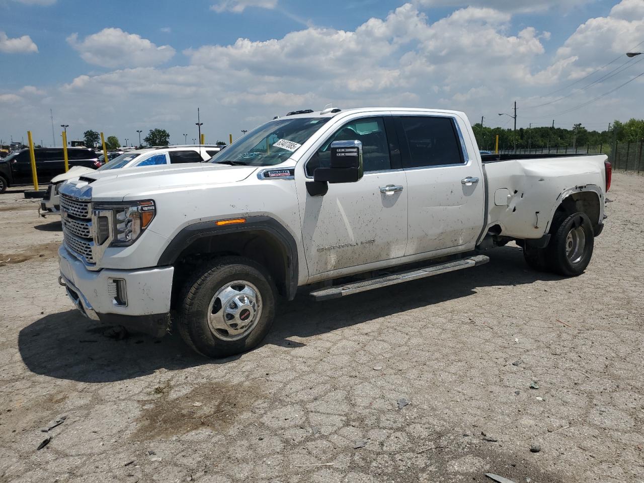 2022 GMC Sierra 3500HD Denali, VIN 1GT49WEY3NF358156 — Rear end