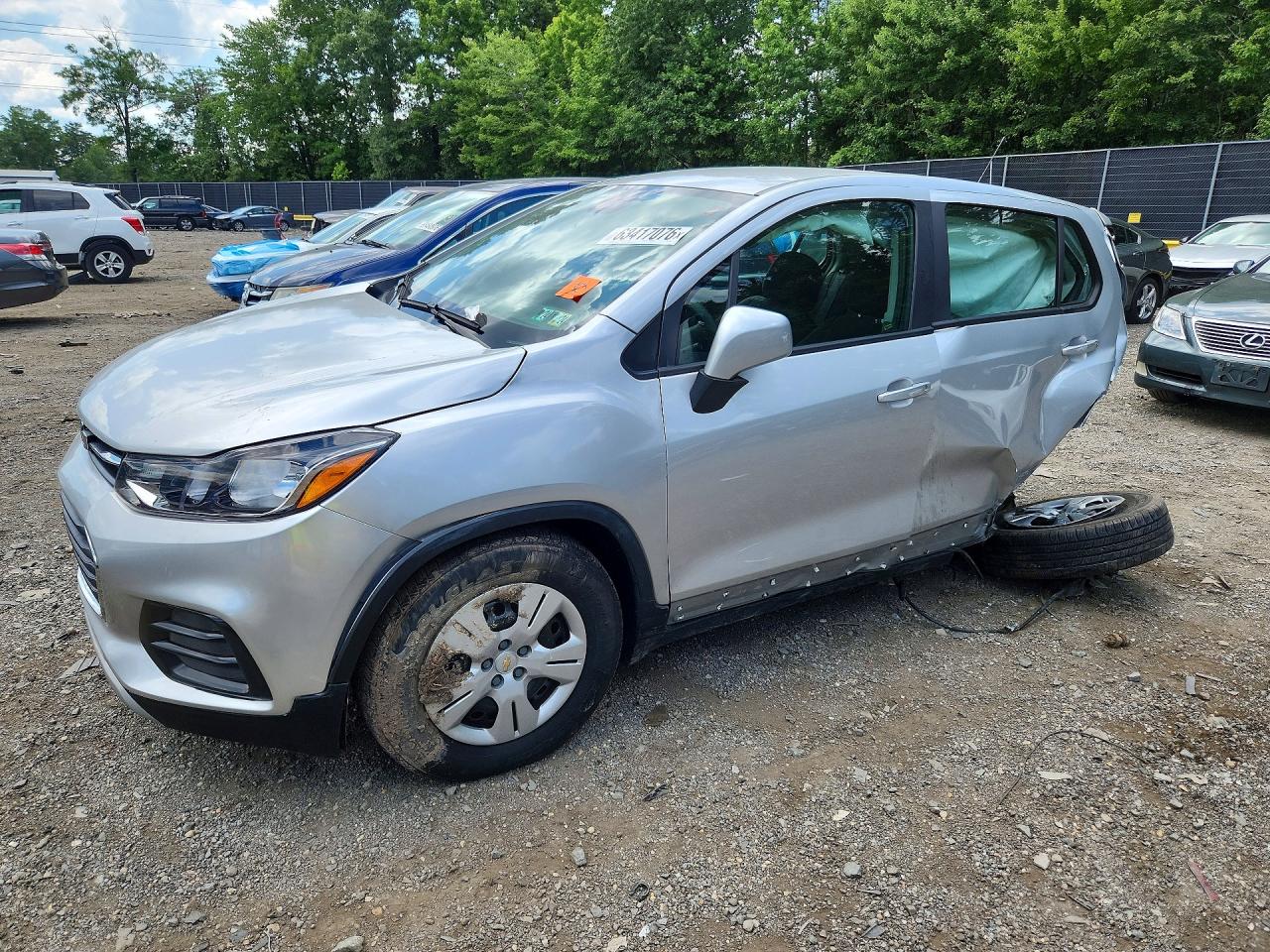 2017 Chevrolet Trax LS, VIN KL7CJKSB4HB093199 — Rear end