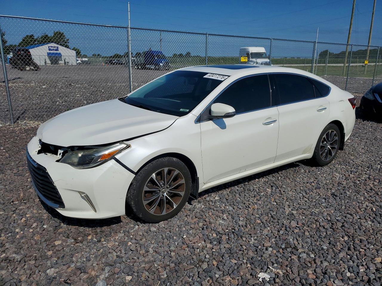 2016 Toyota Avalon XLE Premium, VIN 4T1BK1EB3GU205491 — Front end