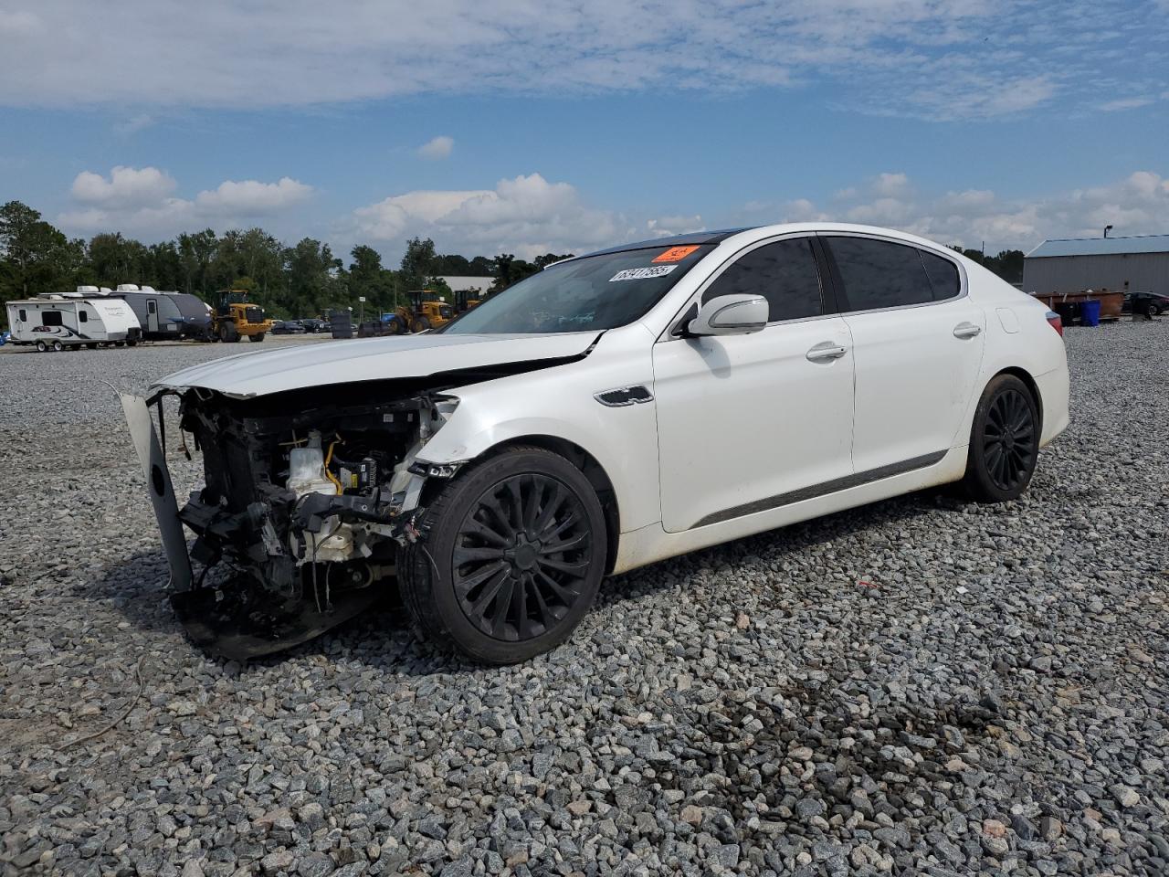 2017 Kia K900 Luxury, VIN KNALW4D43H6035945 — Front end